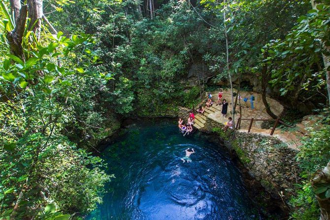 Cenote near Cancun - Cenote cerca de Cancun - Zapote