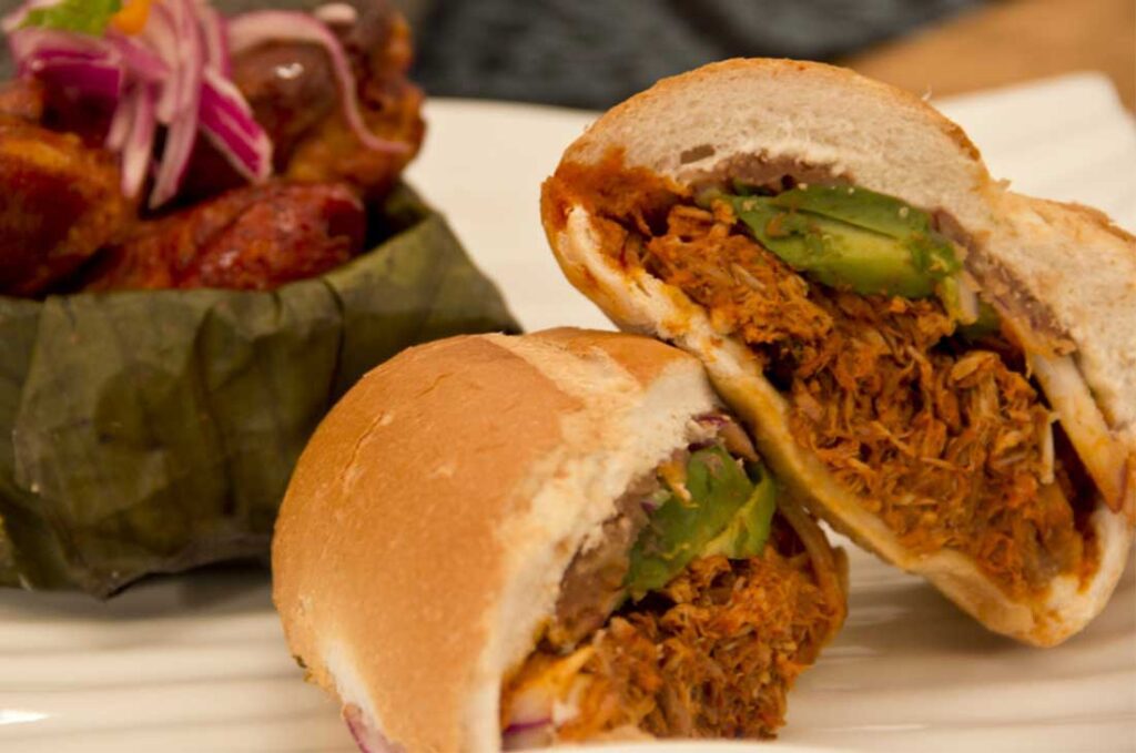 Yucatan dishes - platillo yucateco - tortas-cochinita-pibil