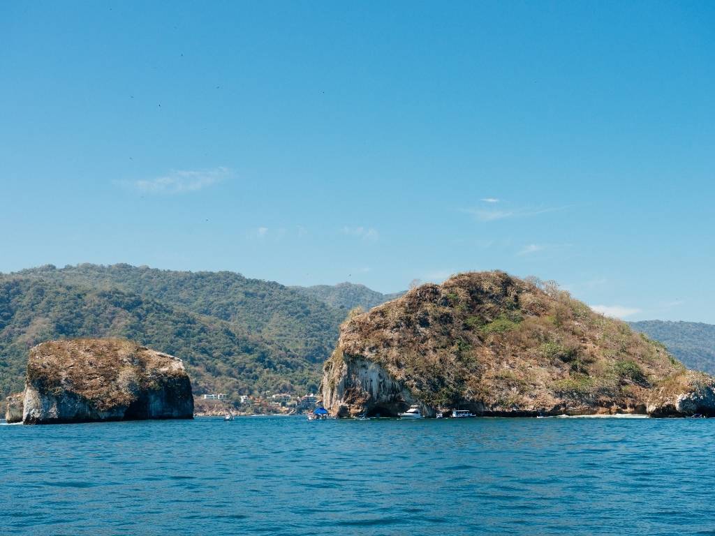 Unique things to do in Puerto Vallarta - Los Arcos