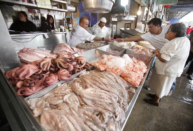 Best markets in Mexico City for seafood -  Mercado de la Viga