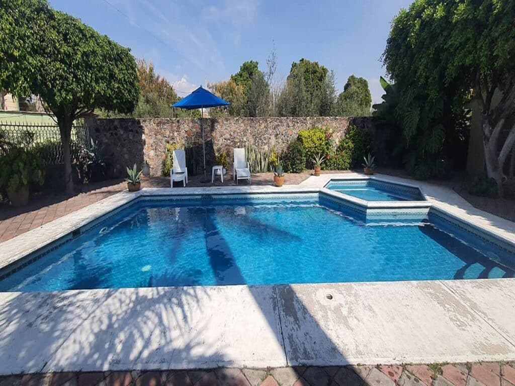 Cottage in Cuautla, Heated Pool & Garden